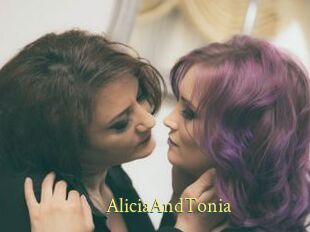 AliciaAndTonia