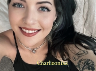 Charlieonixx