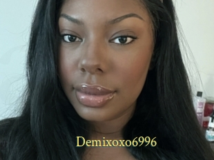 Demixoxo6996