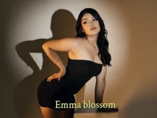 Emma_blossom
