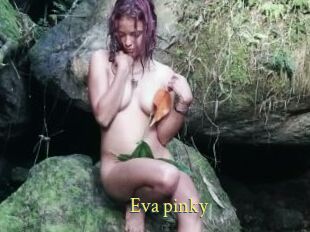 Eva_pinky