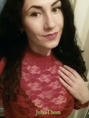 JulyaThom