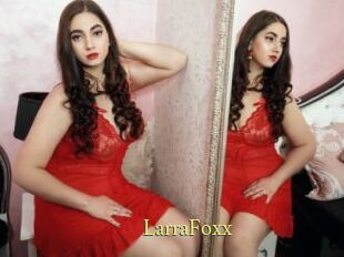 LarraFoxx