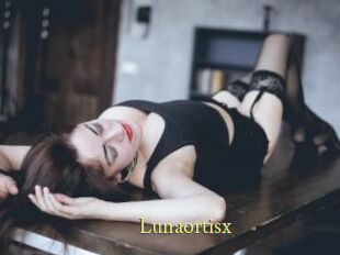 Lunaortisx