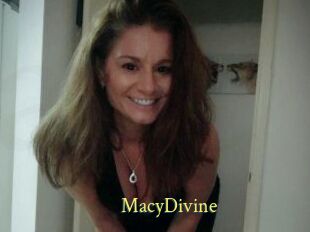 Macy_Divine