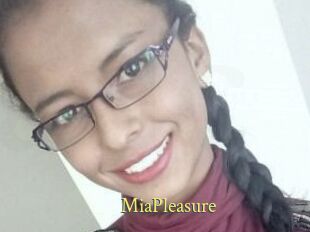 Mia_Pleasure