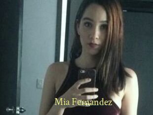 Mia_Fernandez