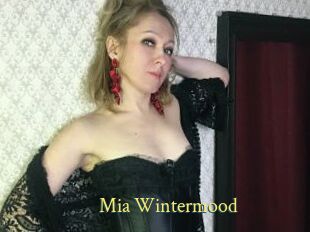 Mia_Wintermood