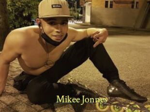 Mikee_Jonnes