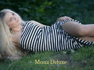 Mona_Deluxe_
