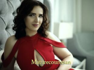 Maturecourtesan