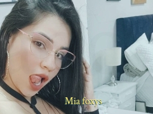 Mia_foxys