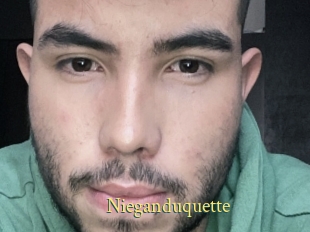 Nieganduquette