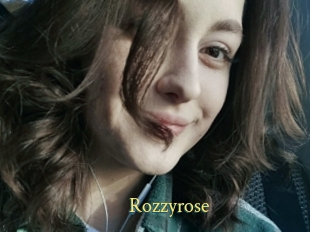 Rozzyrose