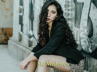 Sia_Medeiros