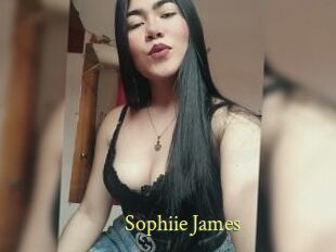 Sophiie_James