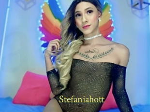 Stefaniahott