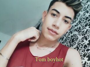 Tom_boyhot