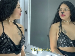 Violeteuks