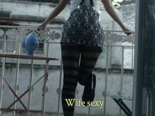 Wife_sexy